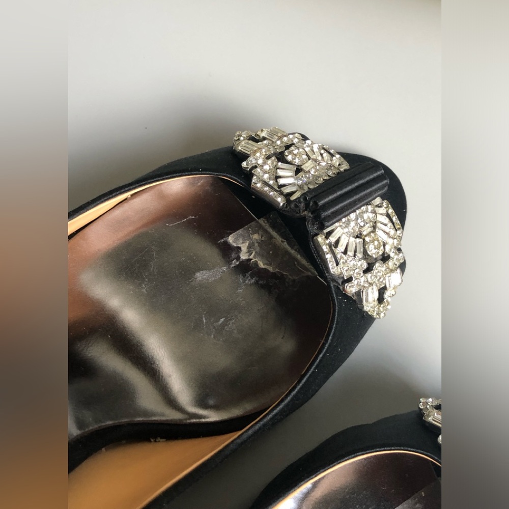 Badgley Mischka Satin Crystal Embellishments Pumps Size: US 9.5 - Picture 12 of 12